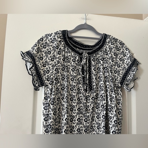 New!Max Studio Floral Black and White Women's Short Sleeve Blouse Various Sizes - Picture 14 of 16